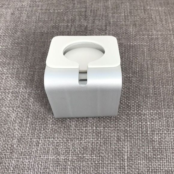 mobi.D™️ iwatch stand (silver) - Picture 5 of 6